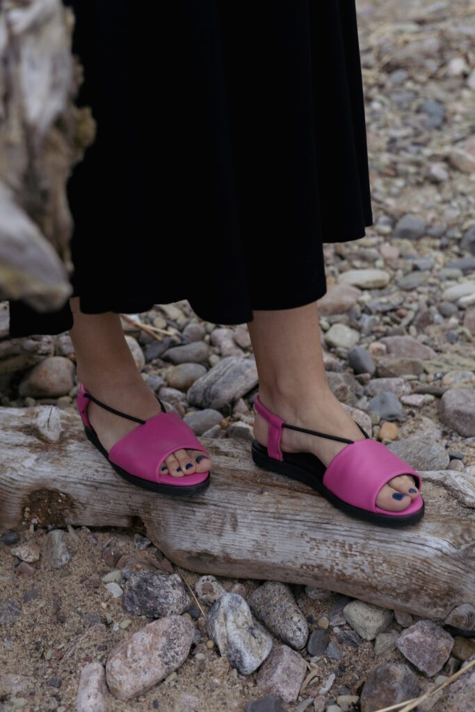 TOKU Berliini Sandaalit- Fuksia