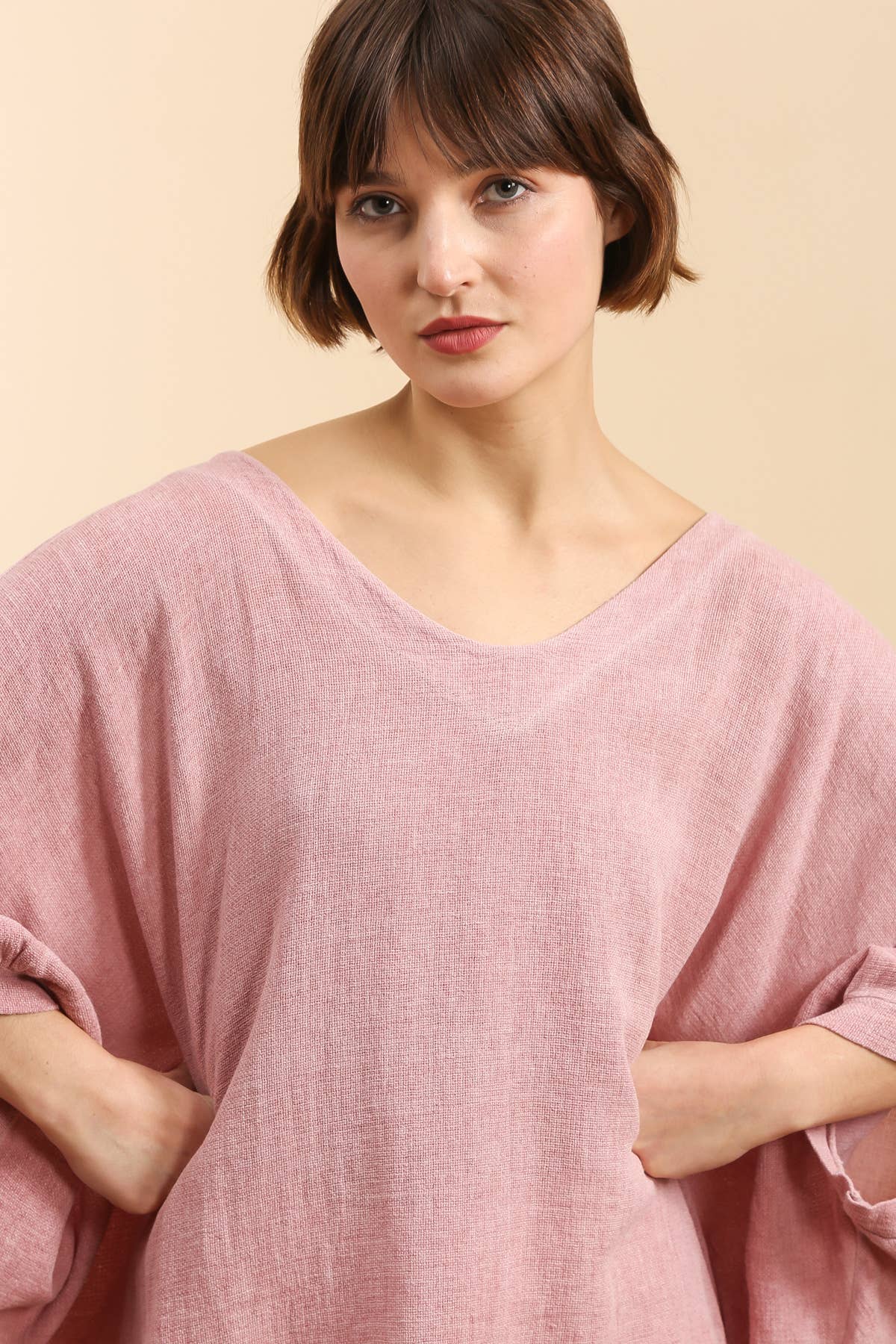 Ylisuuri pellavapaita – musta, 100 % pellavaa, yksi koko (36–50)