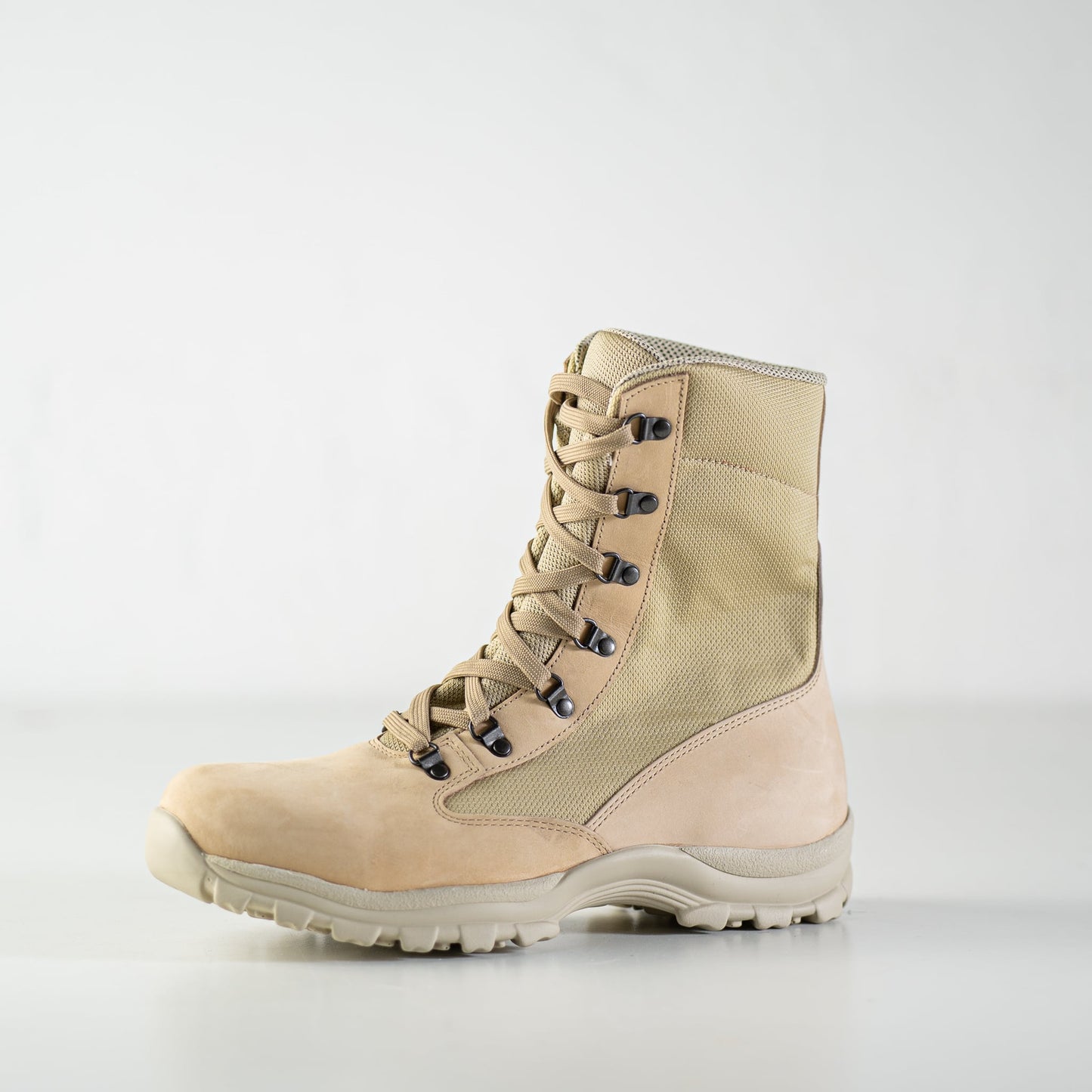 598 Desert Boots - Beige