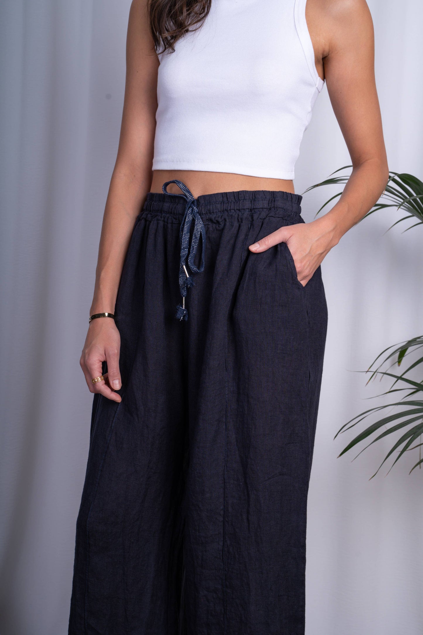 Naisten pellavahousut – musta, 100 % pellavaa, yksi koko (40–52)