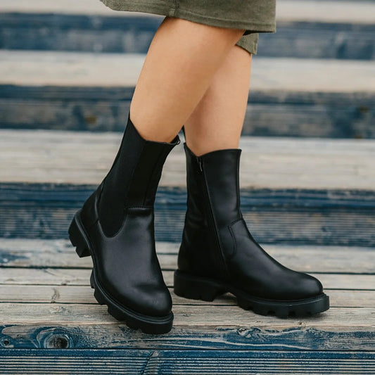 KIRA Chelsea Rebel Boots