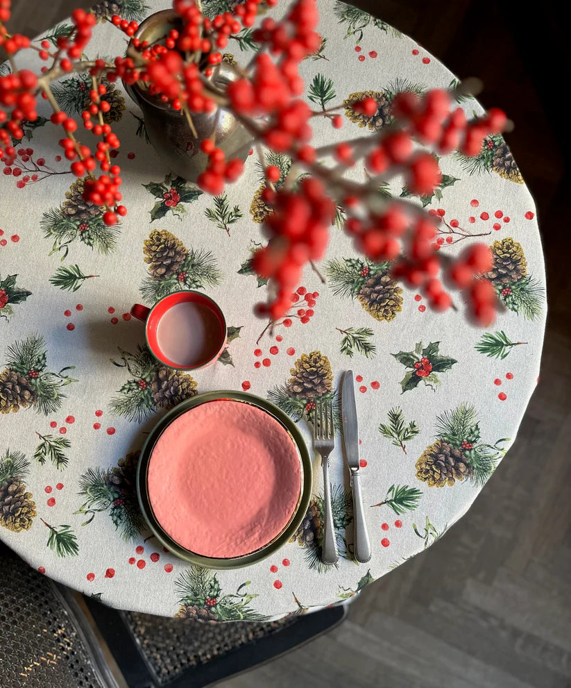Hortensias Home round tablecloth - Golden pine