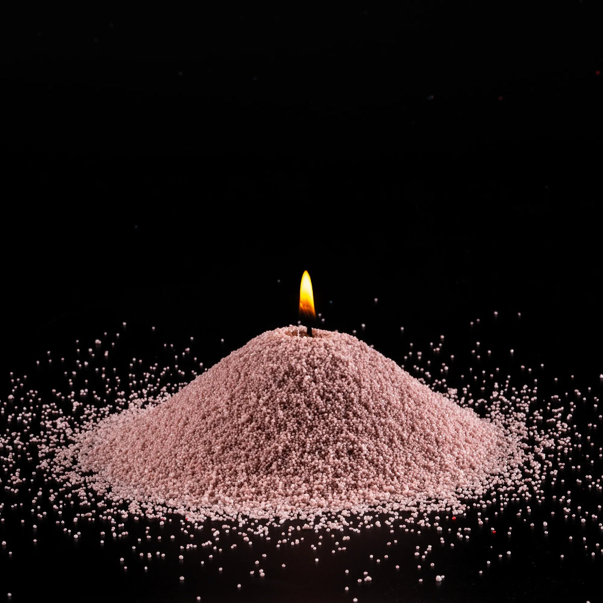 Mocha Mousse Unscented Candle Sand Refill, 1kg