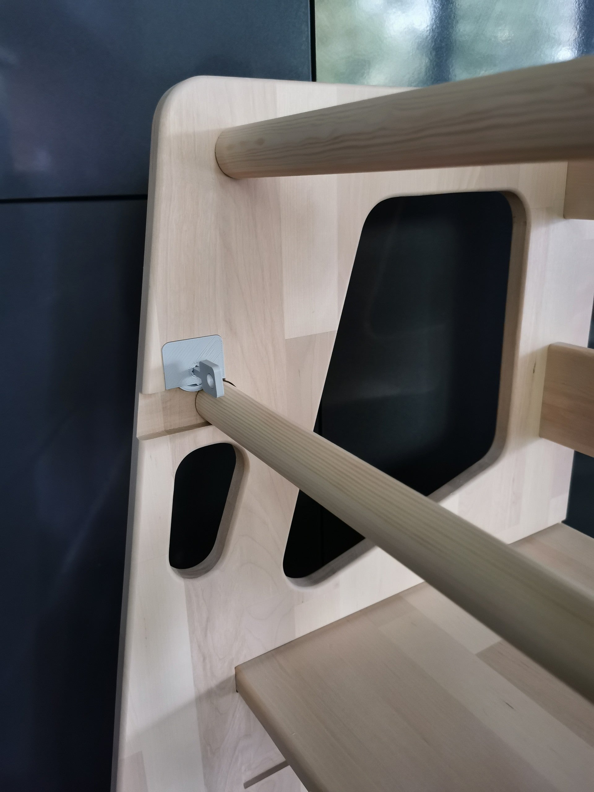 Montessori Tower Safety+