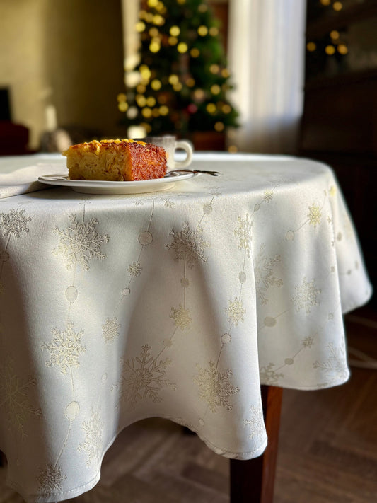 Round Tablecloth - Golden Snowfall