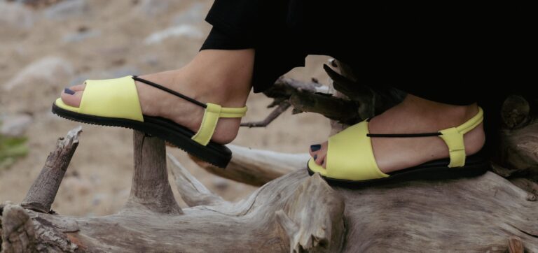 TOKU Berliini Sandaalit- Lime