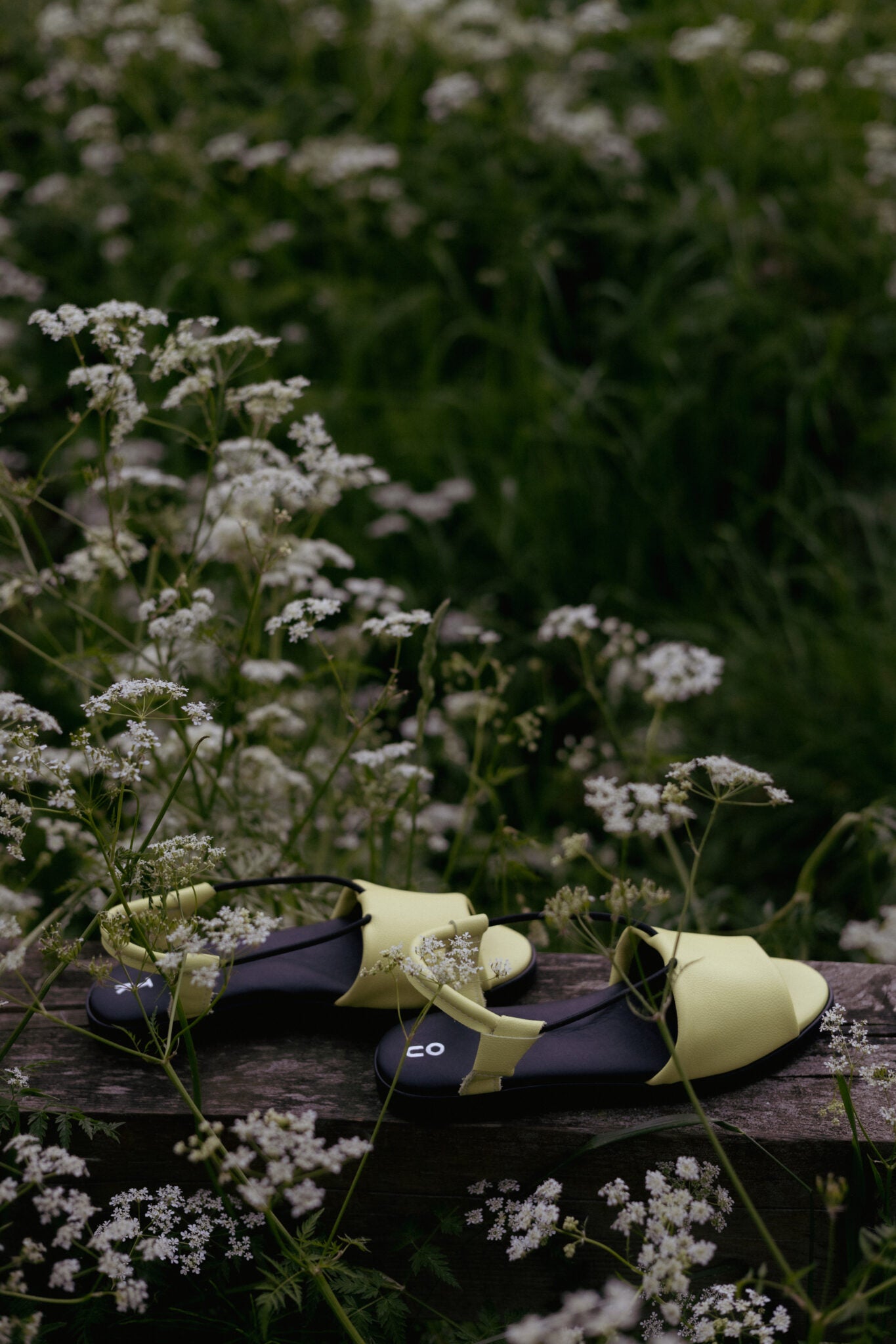 TOKU Berliini Sandaalit- Lime